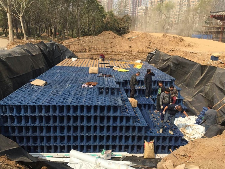 河南省_洛阳市水系整合示范段项目雨水收集回收利用一体化装置系统